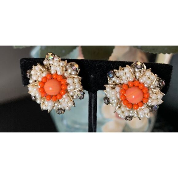 Japan Beautiful Orange-White Beads Clip earrings, Vintage - Picture 1 of 5